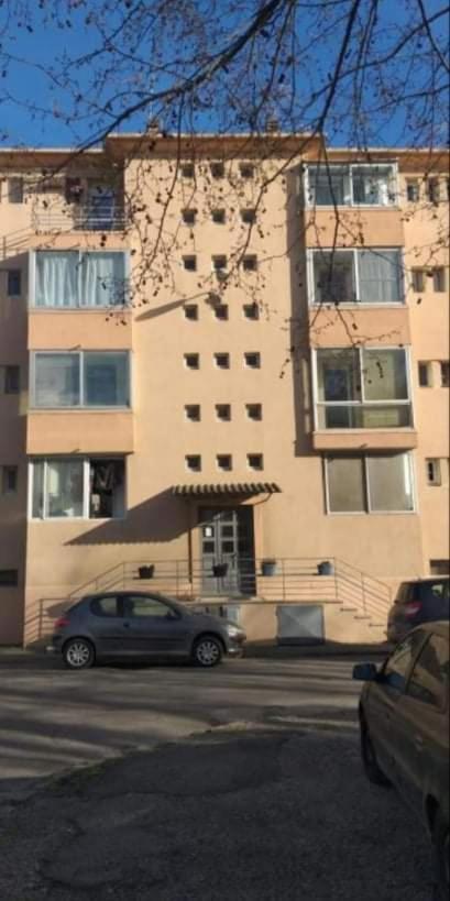 Appartement Aux Alyscamps 2, Climatisation, Wifi, Parking Арл Екстериор снимка