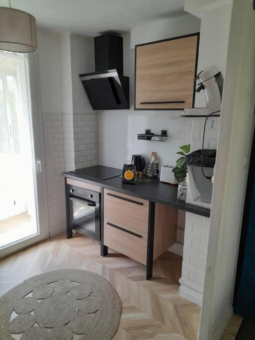 Appartement Aux Alyscamps 2, Climatisation, Wifi, Parking Арл Екстериор снимка