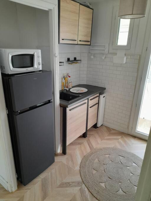 Appartement Aux Alyscamps 2, Climatisation, Wifi, Parking Арл Екстериор снимка